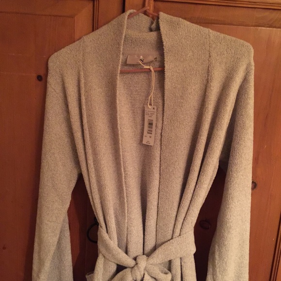Natori Aura Sweater Robe Soft Dove Gray NWT Size Medium - Picture 3 of 10